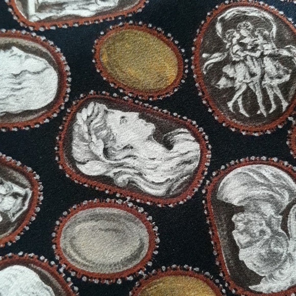 Scarf - Picture 3 of 3